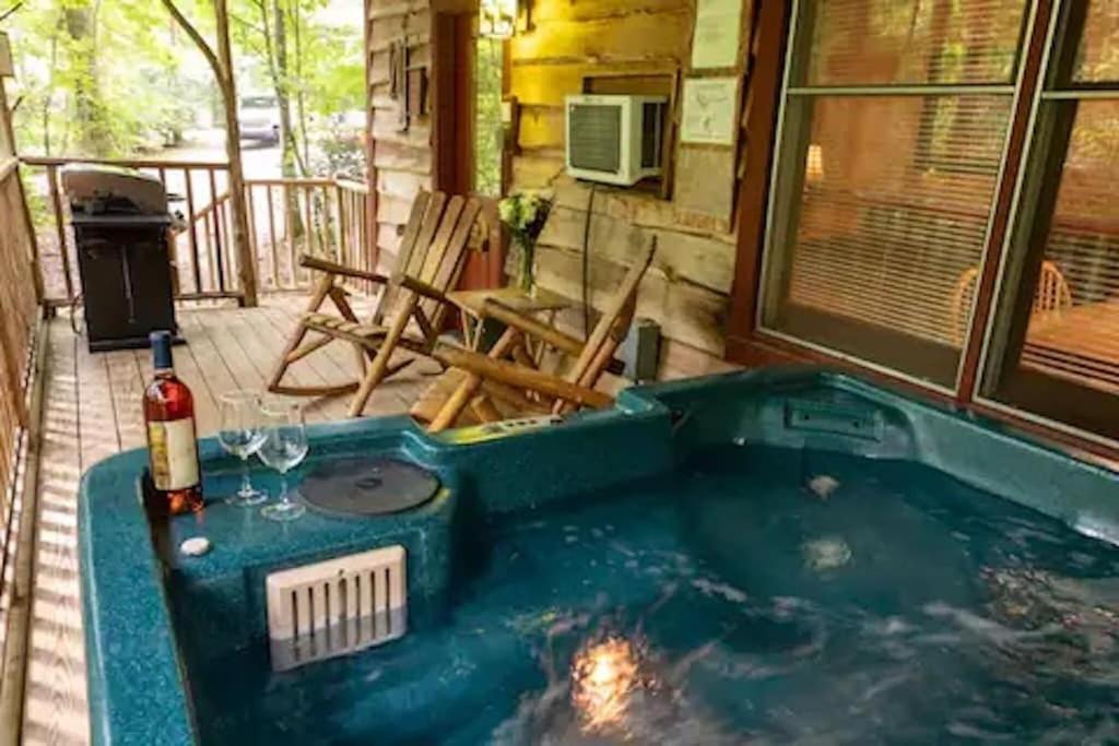 Cozy Cabin: River View With Hot Tub Dahlonega Extérieur photo